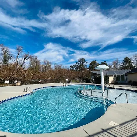 Luxurious Renovated, Pool, Basketball, Playground Pigeon Forge Exterior photo