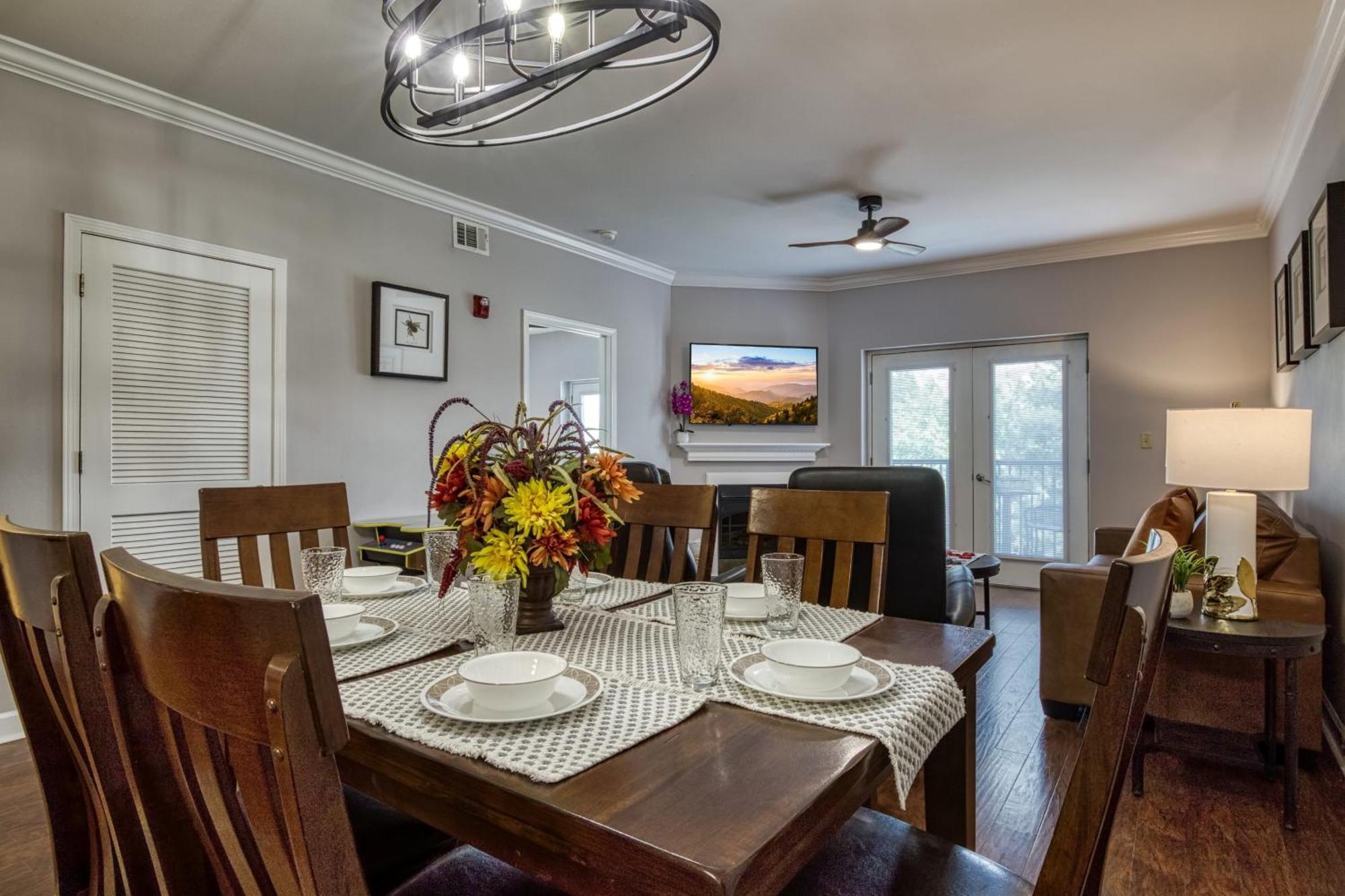 Luxurious Renovated, Pool, Basketball, Playground